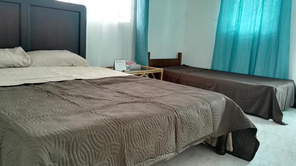Residence Lasenza Apartment Flic en Flac Room photo